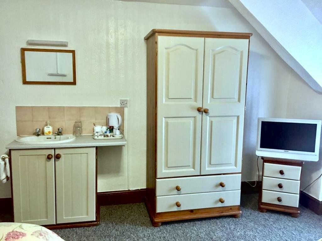 آبيريستويث Sunnymead Guest House الغرفة الصورة
